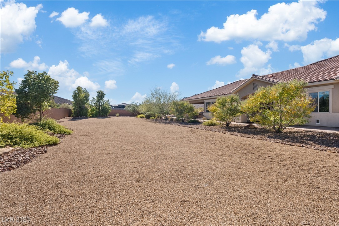421 Foxhall Road Henderson, NV 89002 - Photo 69 of 79 Pad Area 147'x58'