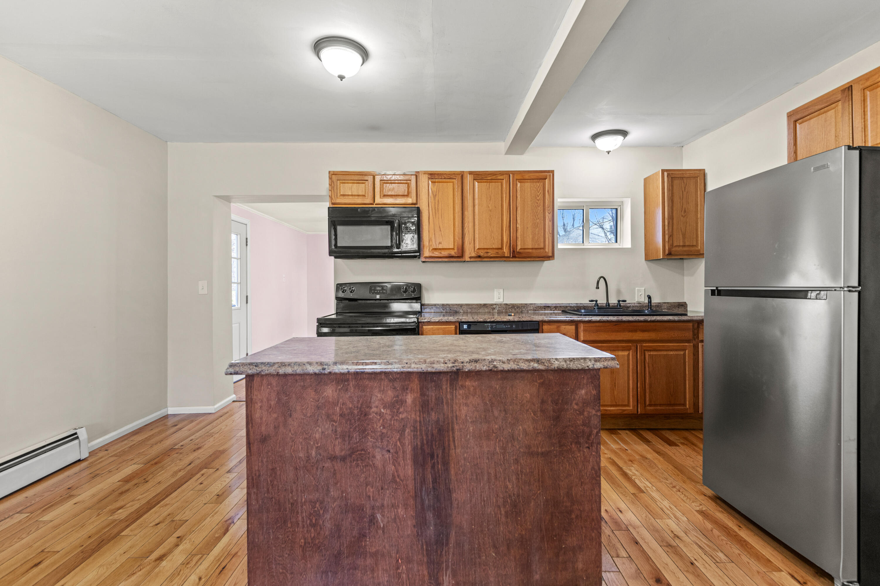 1 Goodale Street Portland, ME 04103 - Photo 10 of 25 1 Goodale Portland-007