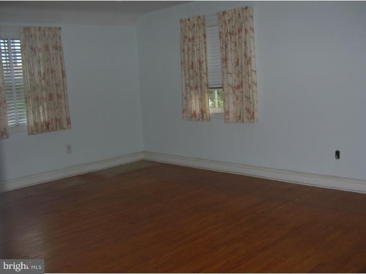 123 Madison Road Lansdowne, PA 19050 - Photo 7 of 13 Bedroom - Main