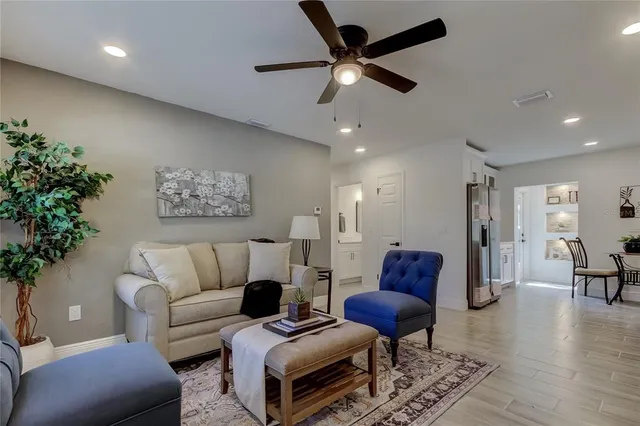 $399,900 | 509 11th Street Northwest, Largo, FL 33770