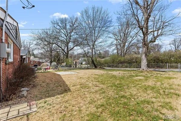 $335,000 | 7171 White Oak Lane, University City, MO 63130