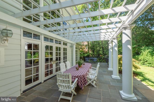 $2,500,000 | 1307 Daviswood Drive, McLean, VA 22102