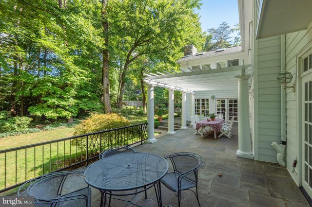 $2,500,000 | 1307 Daviswood Drive, McLean, VA 22102