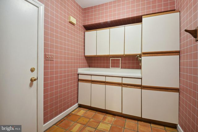 $2,500,000 | 1307 Daviswood Drive, McLean, VA 22102