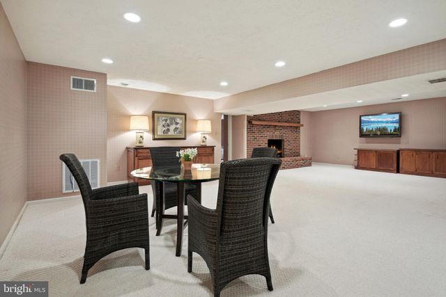 $2,500,000 | 1307 Daviswood Drive, McLean, VA 22102