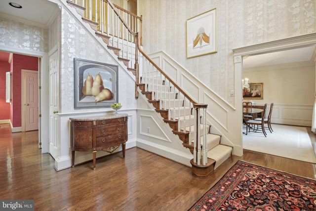 $2,500,000 | 1307 Daviswood Drive, McLean, VA 22102