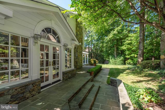 $2,500,000 | 1307 Daviswood Drive, McLean, VA 22102