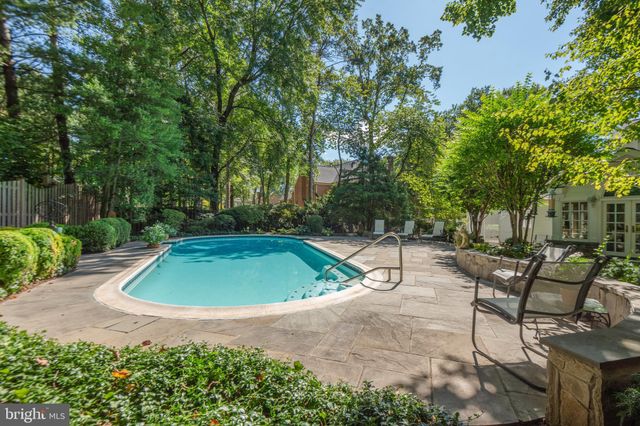 $2,500,000 | 1307 Daviswood Drive, McLean, VA 22102