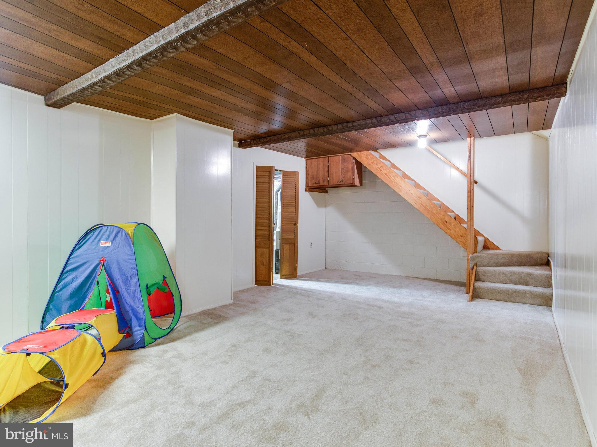 1016 Aponi Road Southeast Vienna, VA 22180 - Photo 22 of 30 New Carpet & Freshly Painted