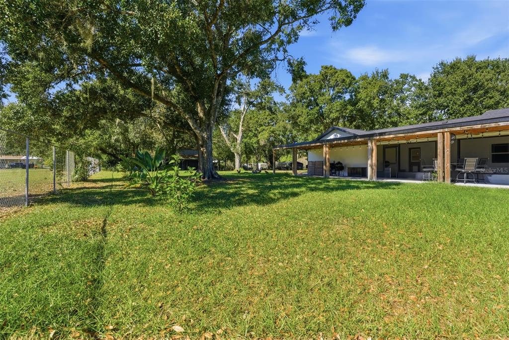 2506 Hawk Griffin Road Plant City, FL 33565 - Photo 42 of 54