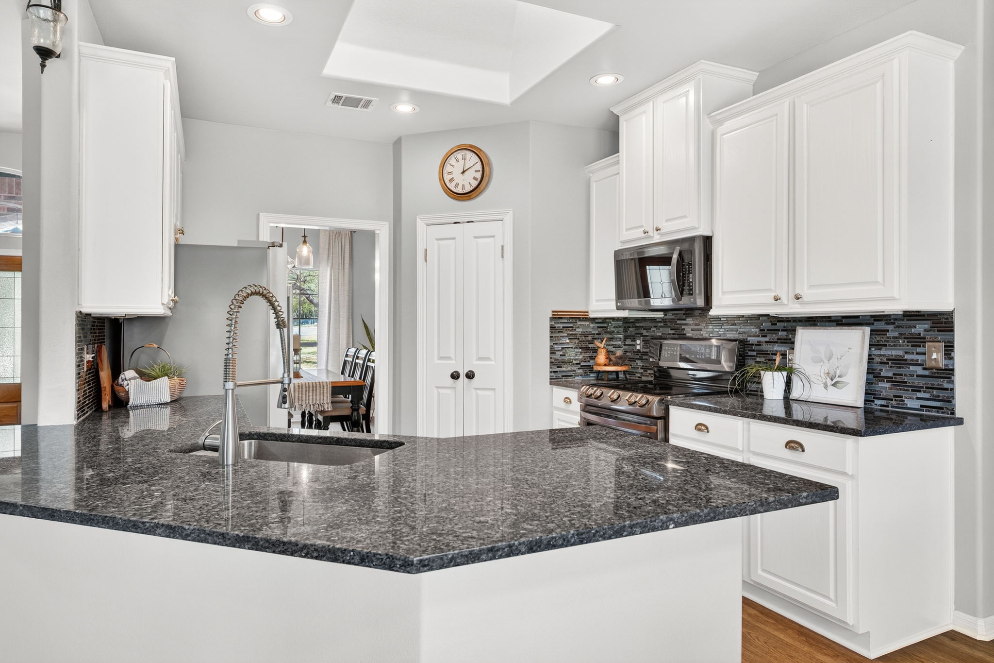 137 Ridgewood Cove Georgetown, TX 78633 - Photo 11 of 38