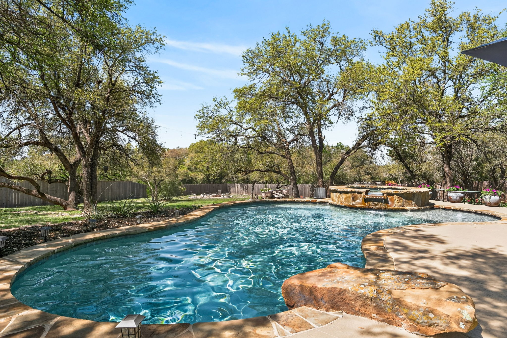 137 Ridgewood Cove Georgetown, TX 78633 - Photo 30 of 38