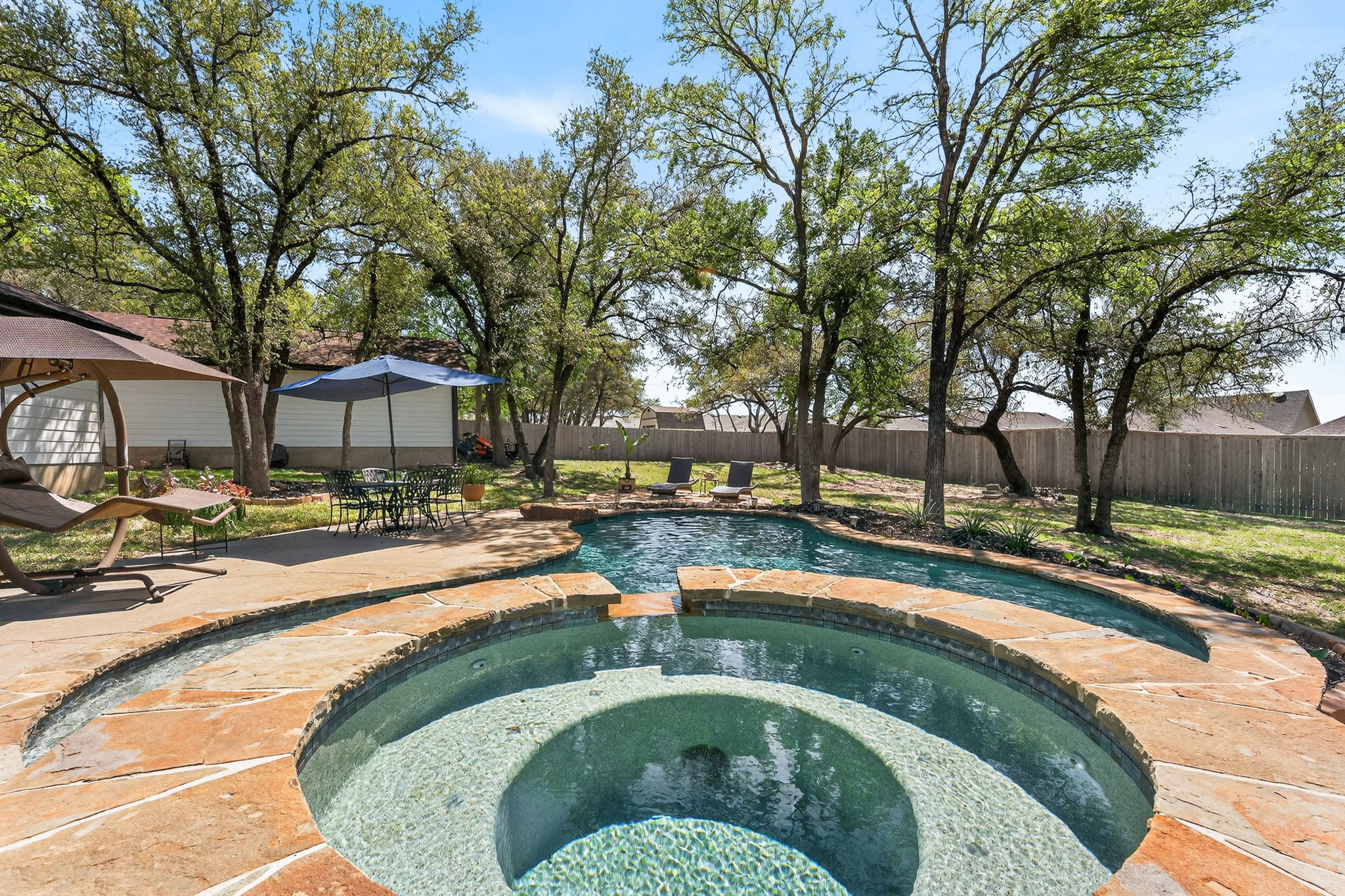 137 Ridgewood Cove Georgetown, TX 78633 - Photo 31 of 38