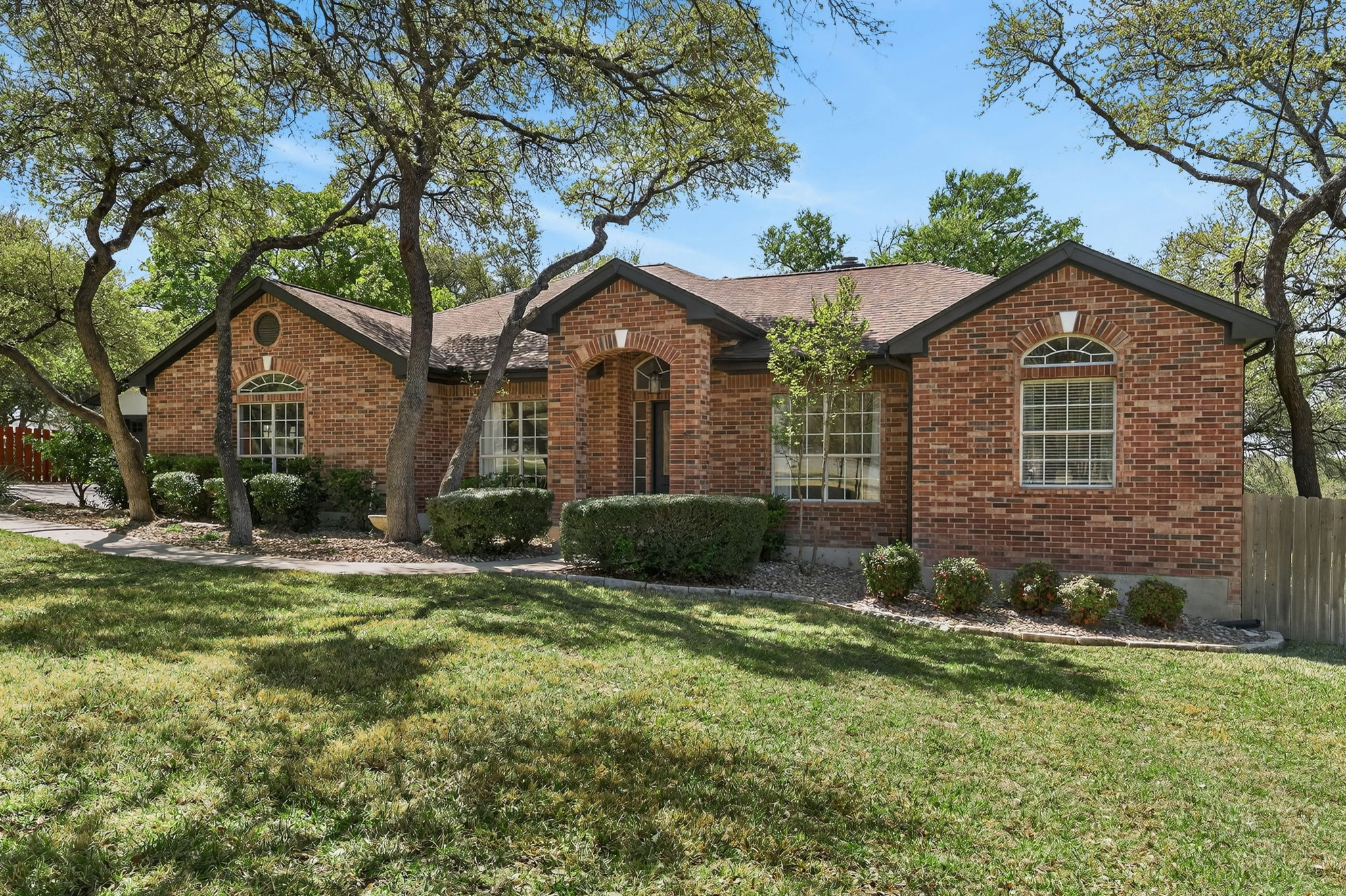 137 Ridgewood Cove Georgetown, TX 78633 - Photo 5 of 38