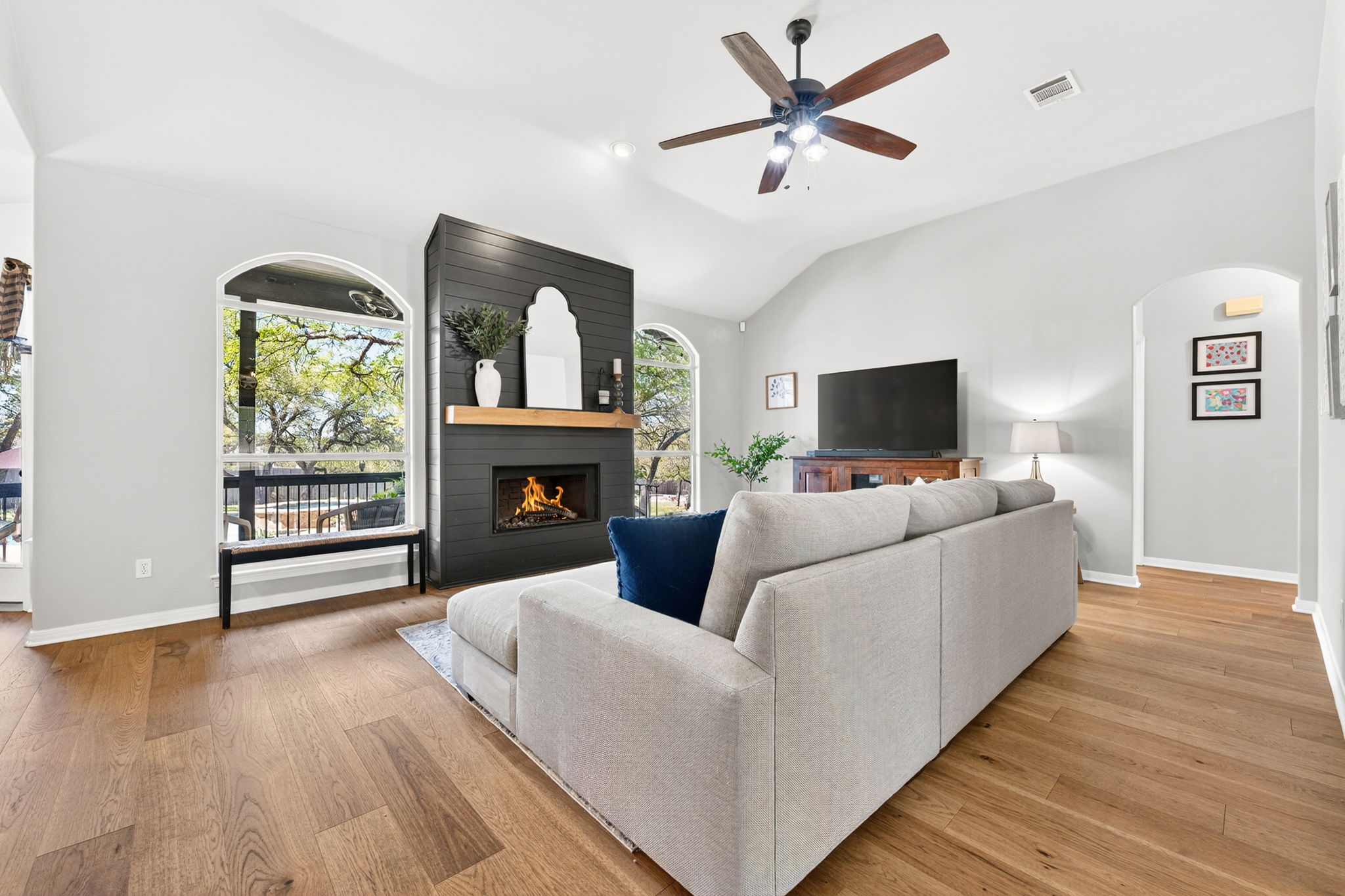 137 Ridgewood Cove Georgetown, TX 78633 - Photo 9 of 38