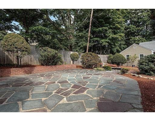 15 Ashcroft Road Medford, MA 02155 - Photo 6 of 24 Gallery Image 6