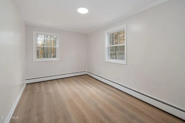 $479,999 | 4 Woodshire Court, Malta, NY 12019