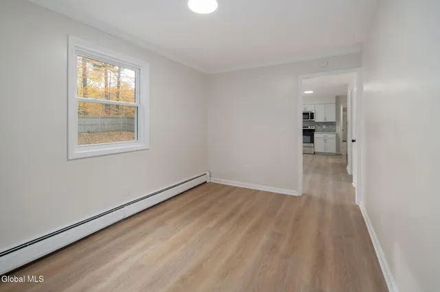 $479,999 | 4 Woodshire Court, Malta, NY 12019