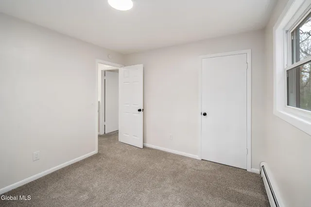 $479,999 | 4 Woodshire Court, Malta, NY 12019