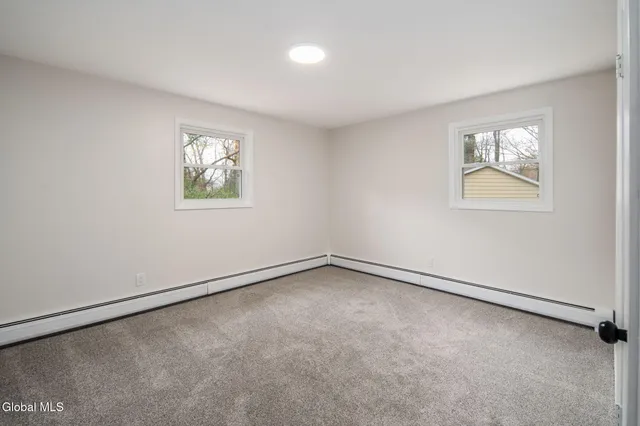 $479,999 | 4 Woodshire Court, Malta, NY 12019