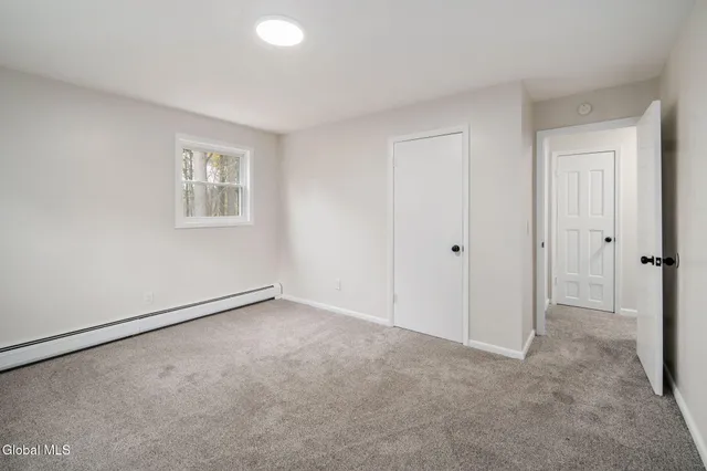 $479,999 | 4 Woodshire Court, Malta, NY 12019