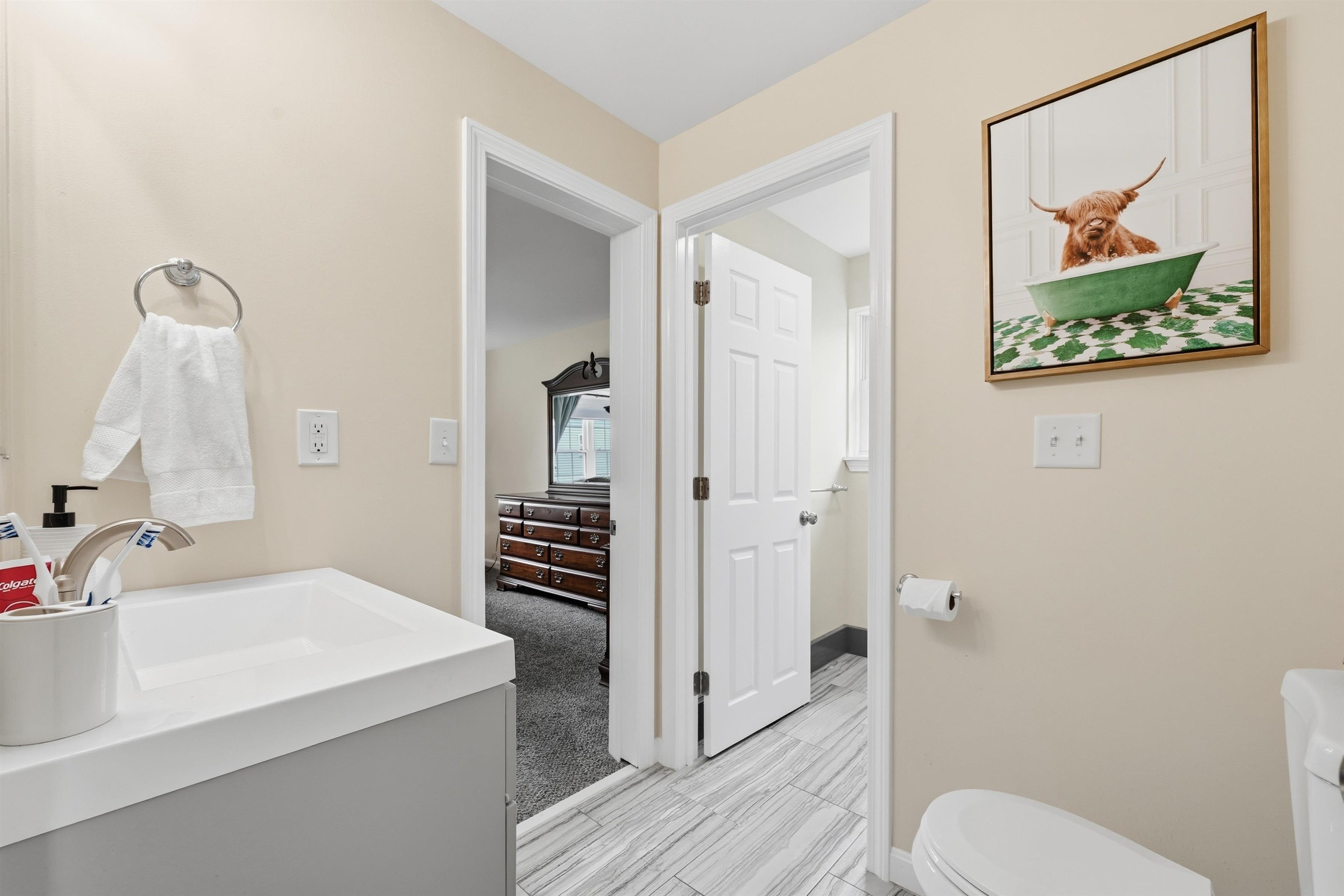 107 Franklin St Extension, Unit 8 Derry, NH 03038 - Photo 26 of 45