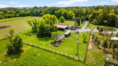 $850,000 | 2600 Round Hill Road, Lewisburg, TN 37091