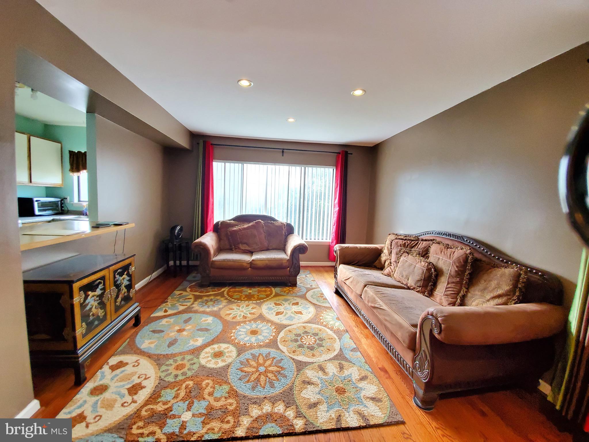 9385 Neil Road, Unit B Philadelphia, PA 19115 - Photo 5 of 18 Gallery Image 5