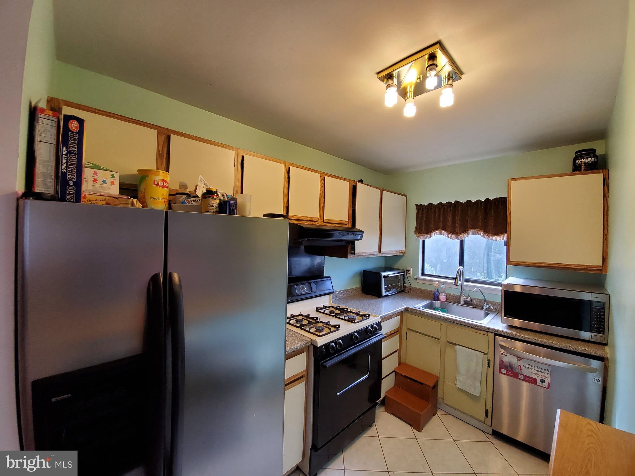 9385 Neil Road, Unit B Philadelphia, PA 19115 - Photo 8 of 18 Gallery Image 8