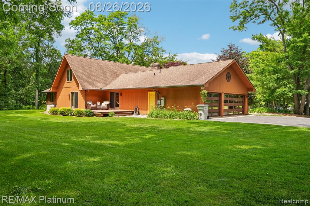6100 Oak Valley Road Brighton, MI 48116 - Photo 34 of 47