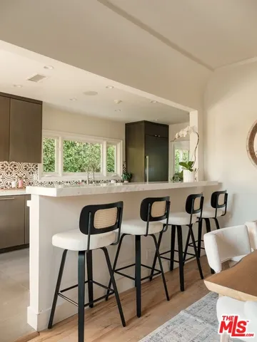 $2,999,000 | 430 North Flores Street, Los Angeles, CA 90048