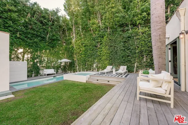 $2,999,000 | 430 North Flores Street, Los Angeles, CA 90048