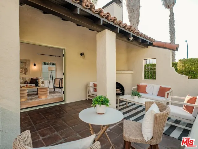 $2,999,000 | 430 North Flores Street, Los Angeles, CA 90048
