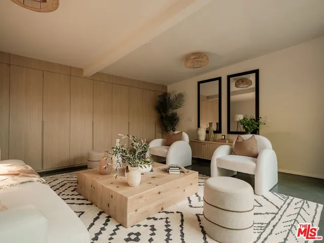 $2,999,000 | 430 North Flores Street, Los Angeles, CA 90048