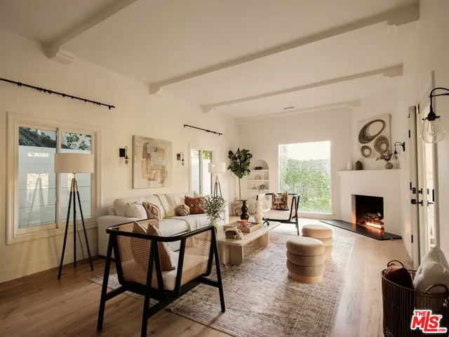 $2,999,000 | 430 North Flores Street, Los Angeles, CA 90048