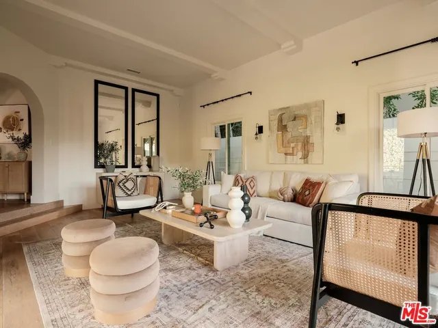 $2,999,000 | 430 North Flores Street, Los Angeles, CA 90048