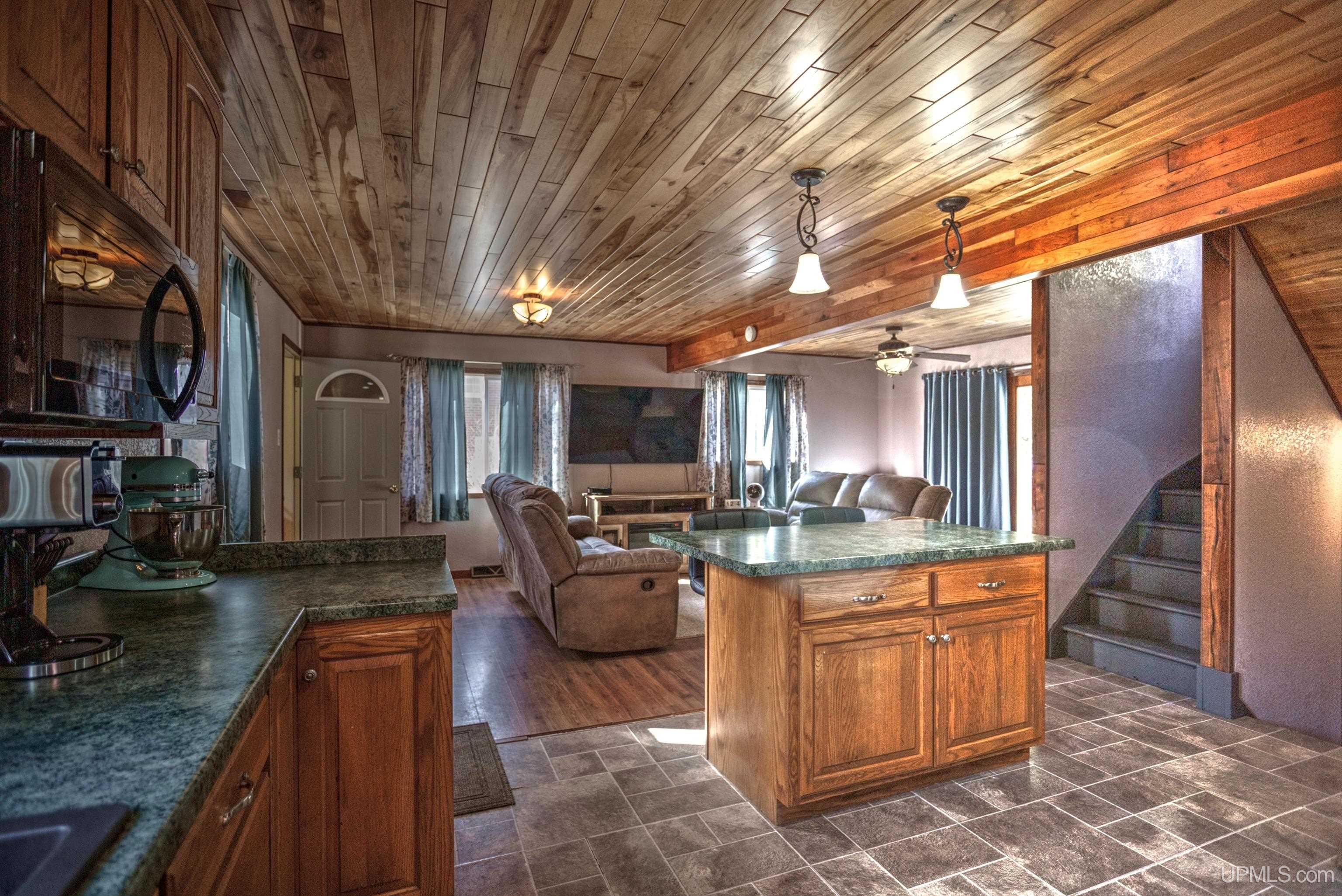 E5332 Sunset Road Ironwood, MI 49938 - Photo 11 of 41