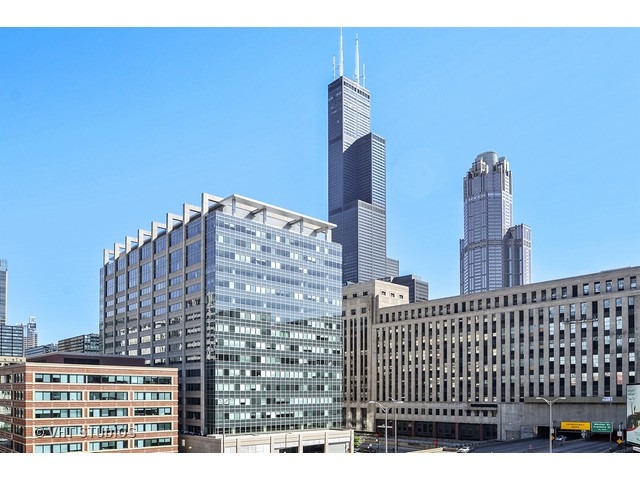 500 South Clinton Street, Unit 603 Chicago, IL 60607 - Photo 10 of 10 a view of a building