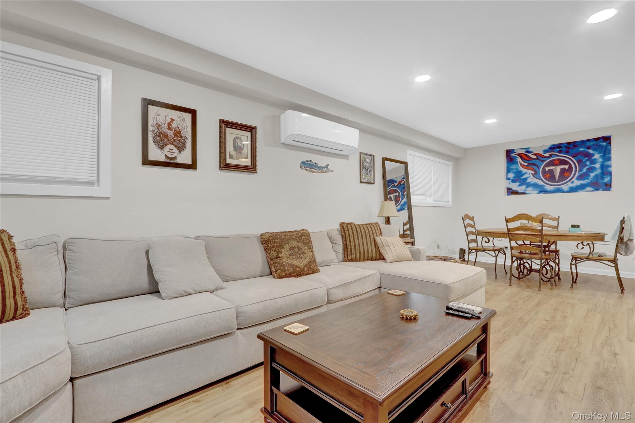 220 East Chester Street Long Beach, NY 11561 - Photo 3 of 26 a living room with furniture