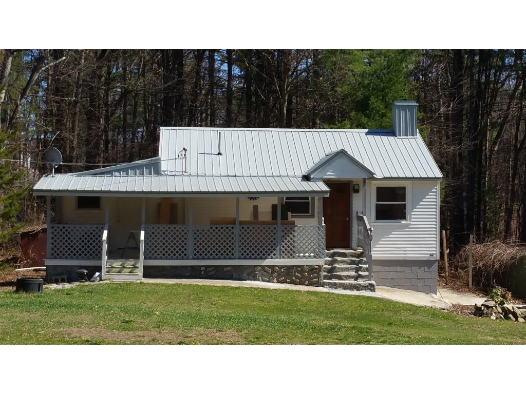 141 Goodhue Road Derry, NH 03038 - Photo 3 of 22