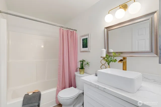 $1,385,000 | 6922 128th Place Southeast, Bellevue, WA 98006