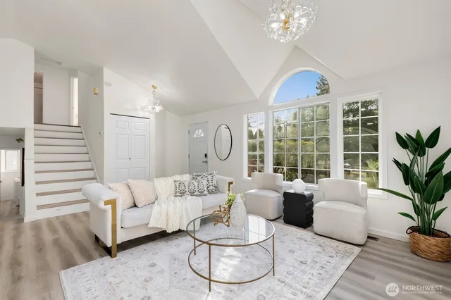 $1,385,000 | 6922 128th Place Southeast, Bellevue, WA 98006