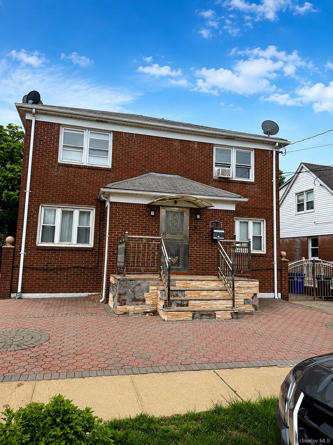 247-20 136th Road Queens, NY 11422 - Photo 1 of 11