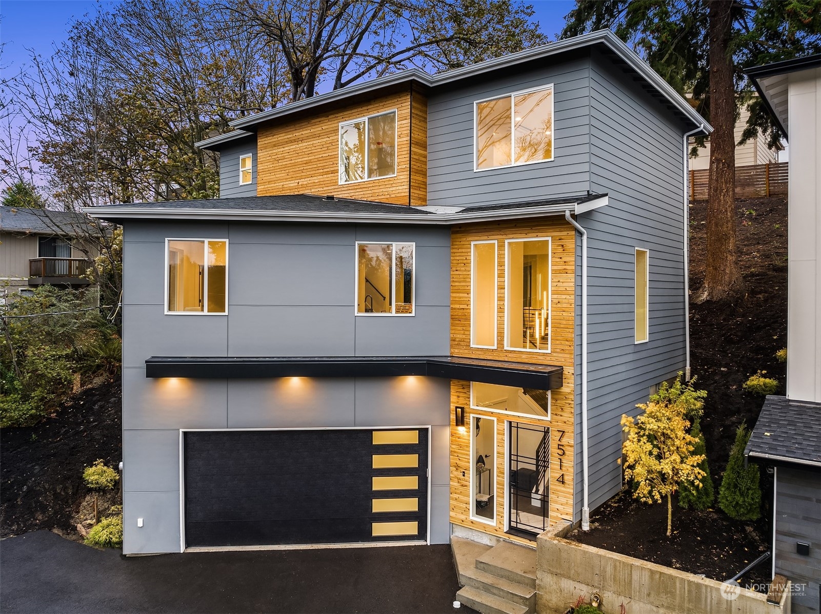 7514 20th Avenue Southwest Seattle, WA 98106 - Photo 1 of 23 Gallery Image 1