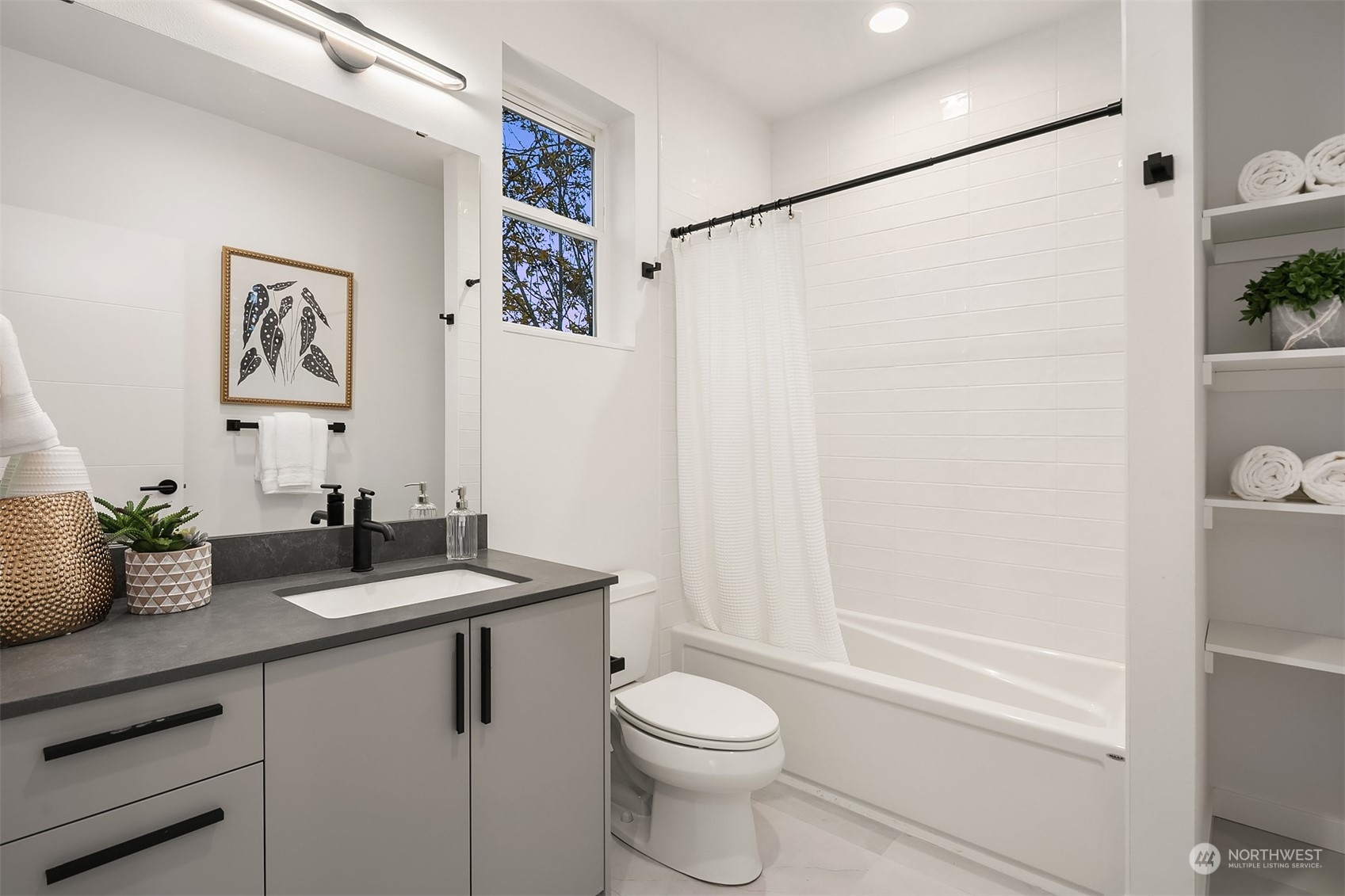 7514 20th Avenue Southwest Seattle, WA 98106 - Photo 15 of 23 Gallery Image 15