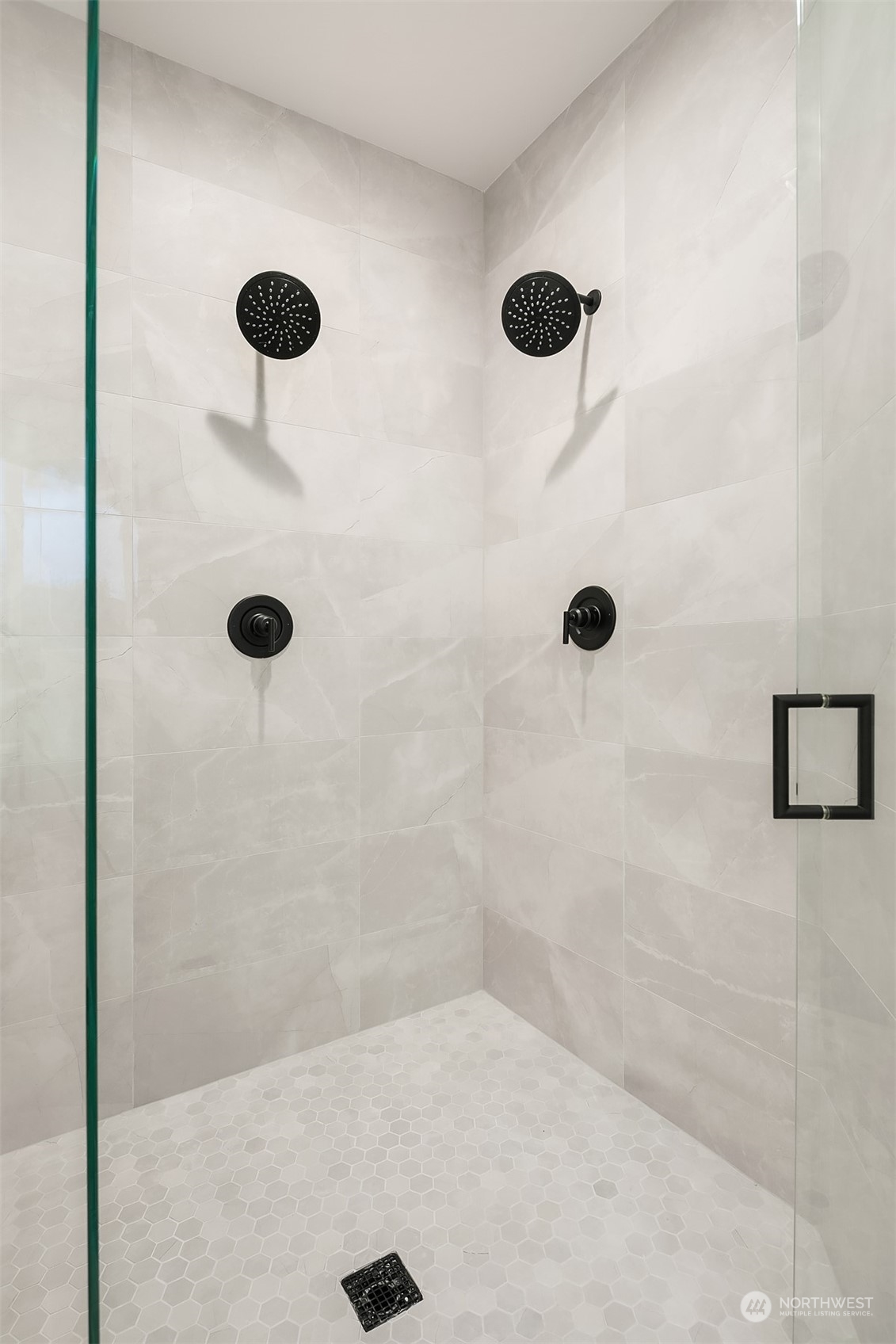 7514 20th Avenue Southwest Seattle, WA 98106 - Photo 21 of 23 Gallery Image 21