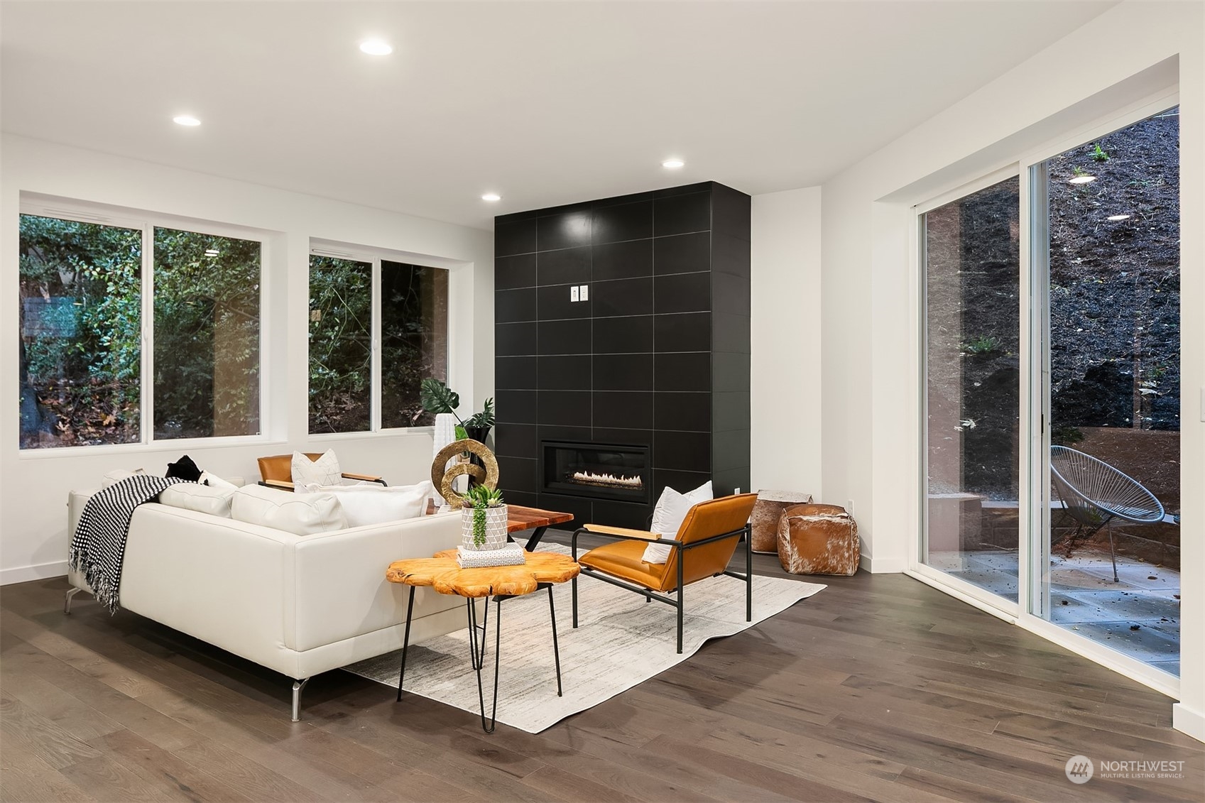 7514 20th Avenue Southwest Seattle, WA 98106 - Photo 5 of 23 Gallery Image 5