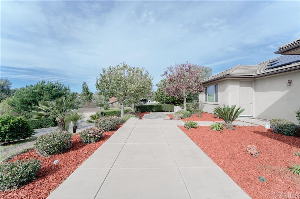 2450 Gum Tree Lane Fallbrook, CA 92028 - Photo 20 of 25