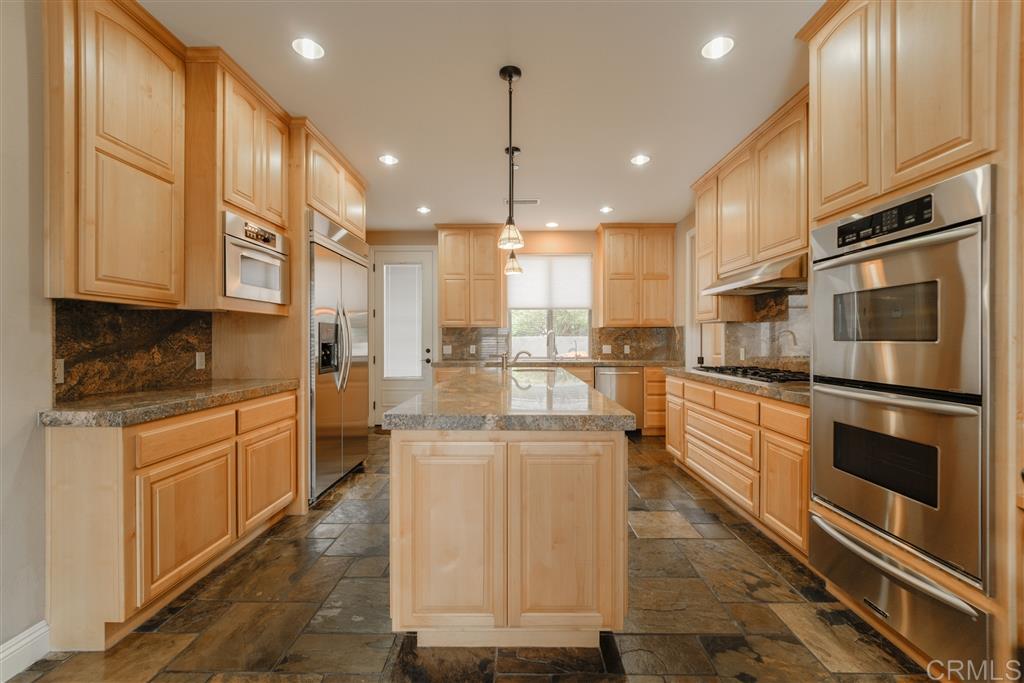 2450 Gum Tree Lane Fallbrook, CA 92028 - Photo 4 of 25