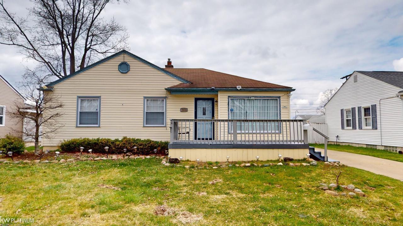 1460 Hampton Road Mount Clemens, MI 48043 - Photo 1 of 32 50137778-1dccf0fd-a5a2-4bd5-96b6-46c838624855.JPG